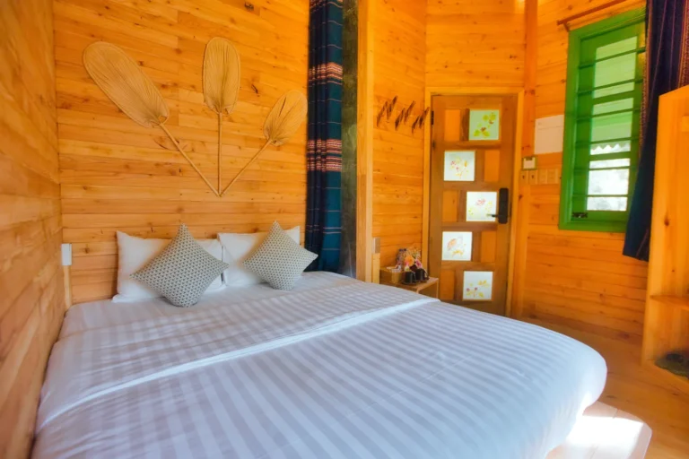 Treehouse 01