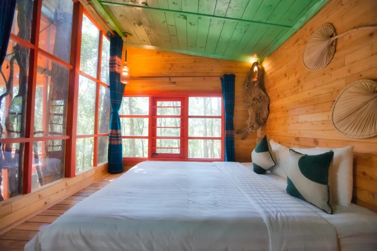 Treehouse 02