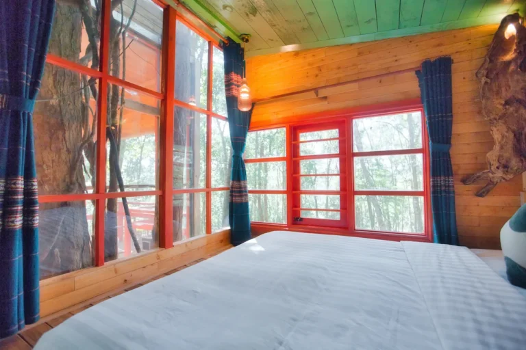Treehouse 02