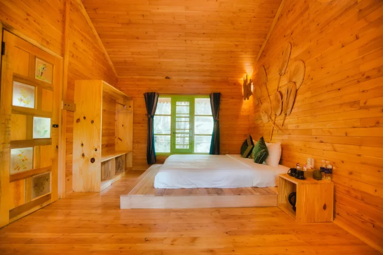 Treehouse 03