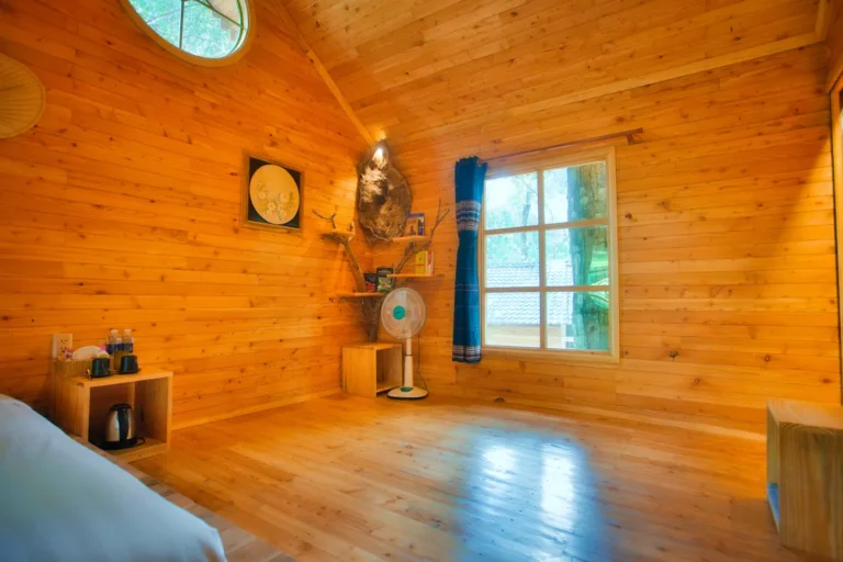 Treehouse 03