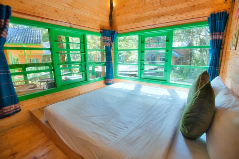 Treehouse 04